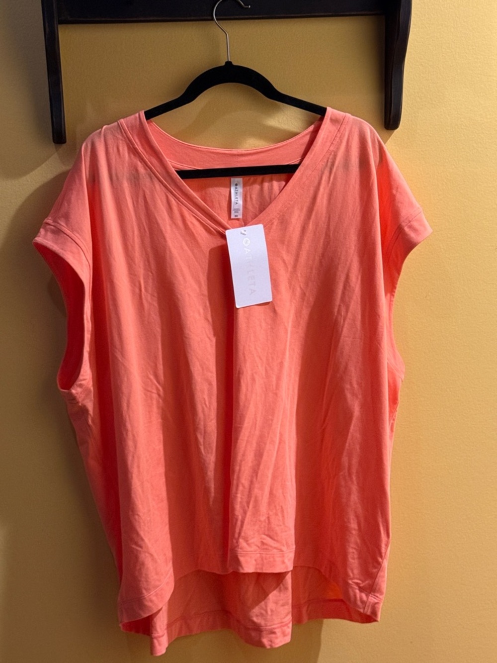 Athleta Coral V-Neck Short Sleeve Relaxed Tee